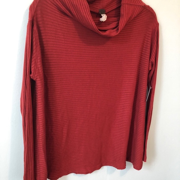 NWT Free People Split Back long sleeve - Picture 7 of 8